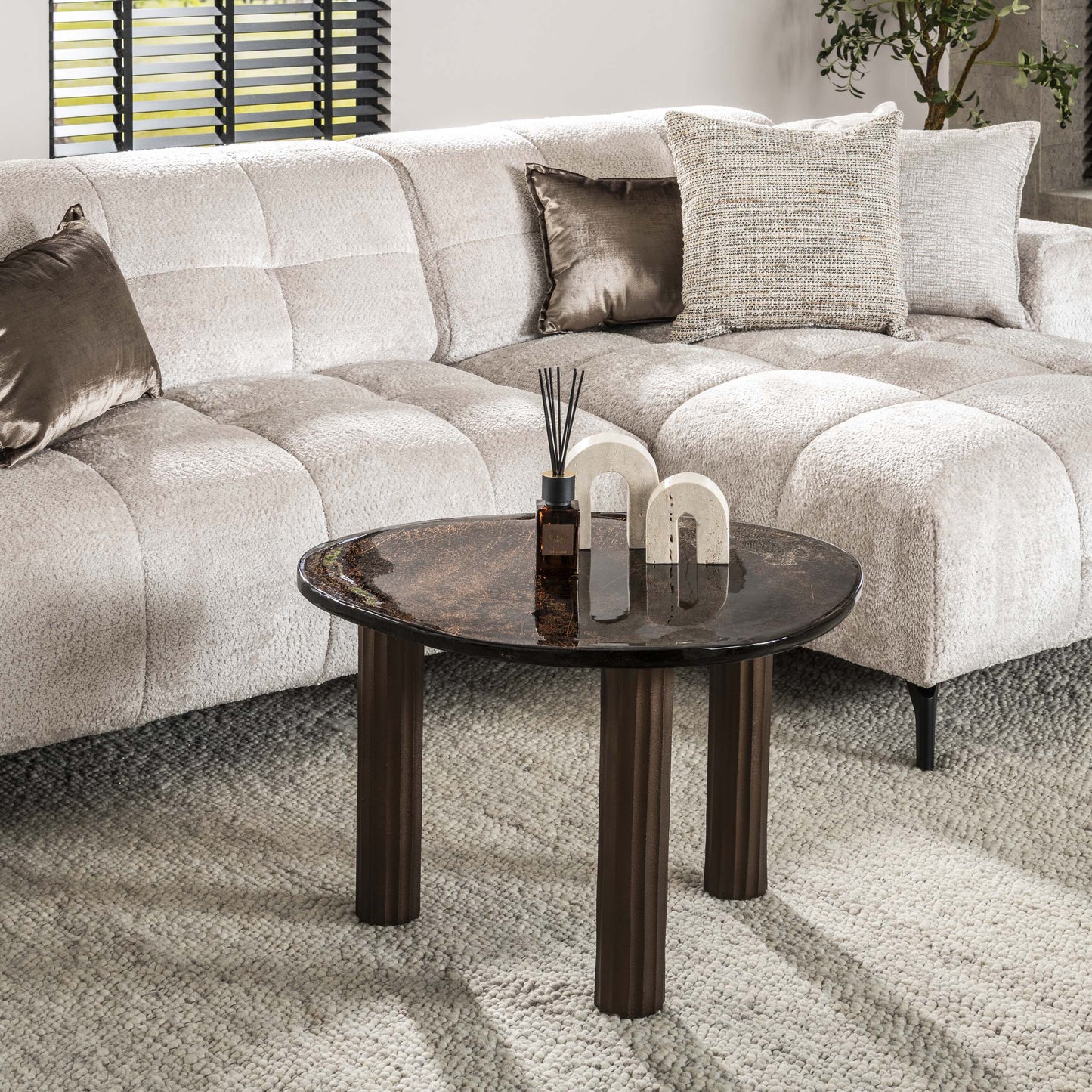 Luxusbetten24 Elysium Couchtisch L mit Gussglas in Antikkupfer