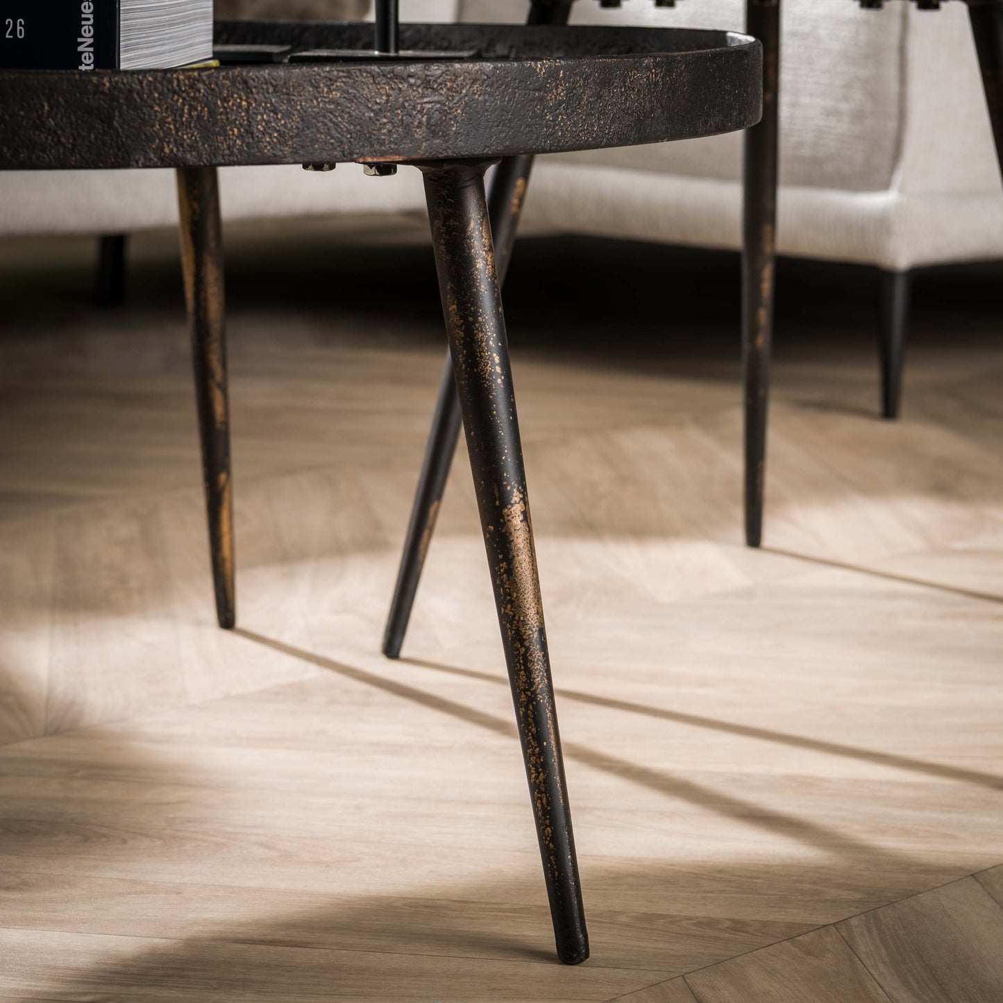 Couchtisch Chrysos 2er Set In Grau Metallic Mit Erhöhtem Rand