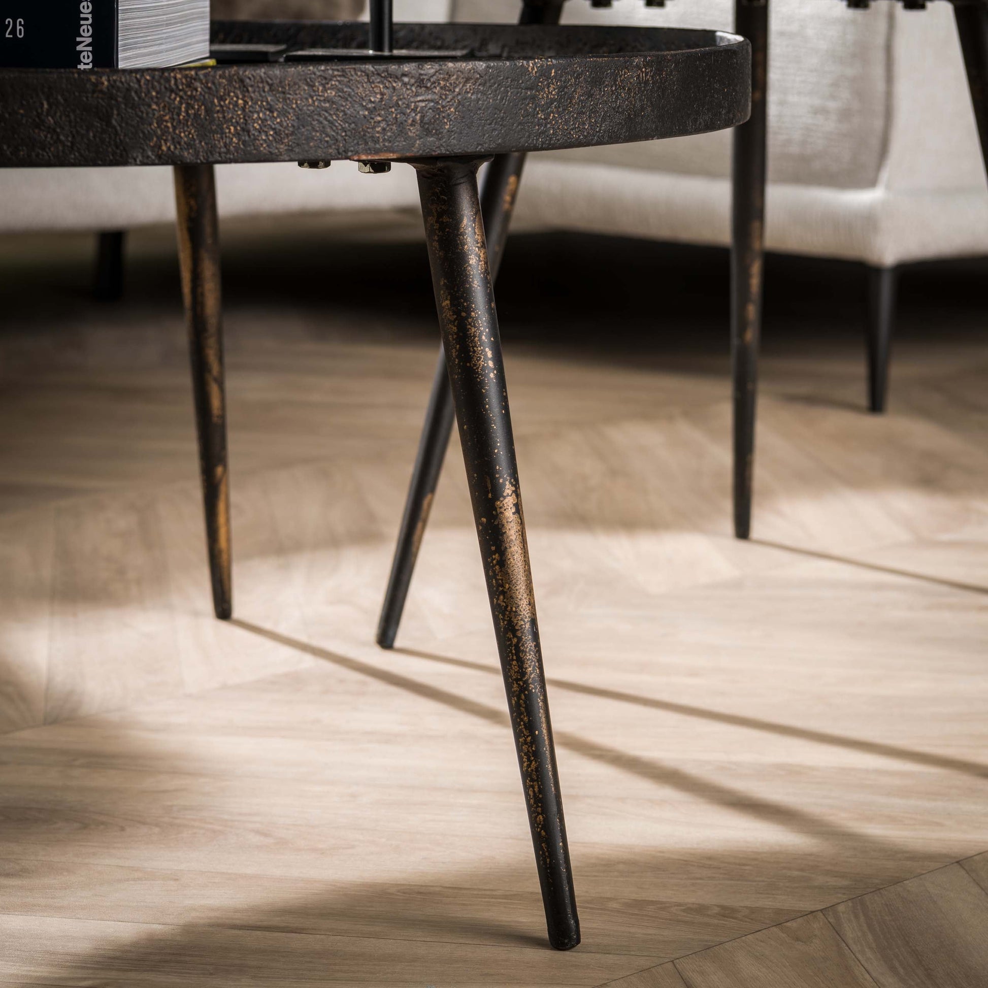 Couchtisch Chrysos 2er Set In Grau Metallic Mit Erhöhtem Rand