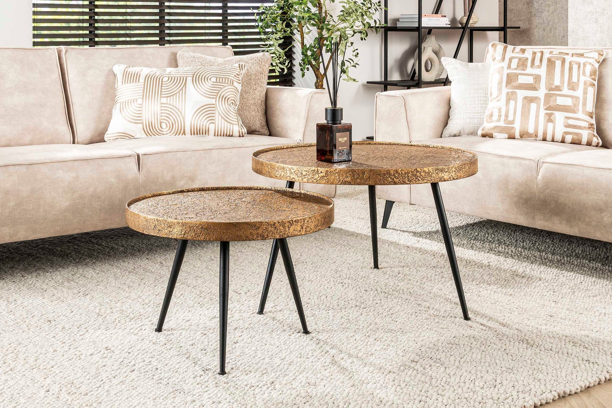 Couchtisch Kharu - 2er Set in Metallic-Antikbronze in rundem Design