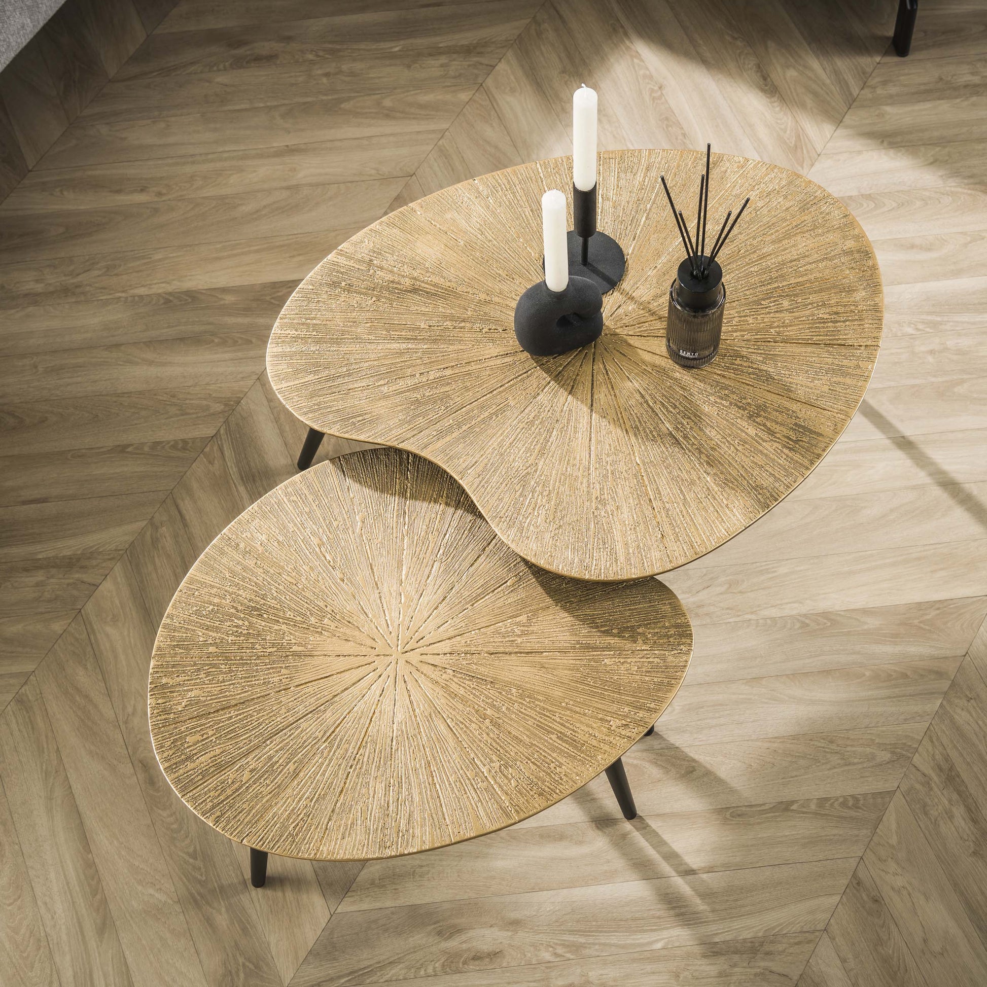 Couchtisch Tavino 2er Set in Nierenform mit der Farbe Antikbronze