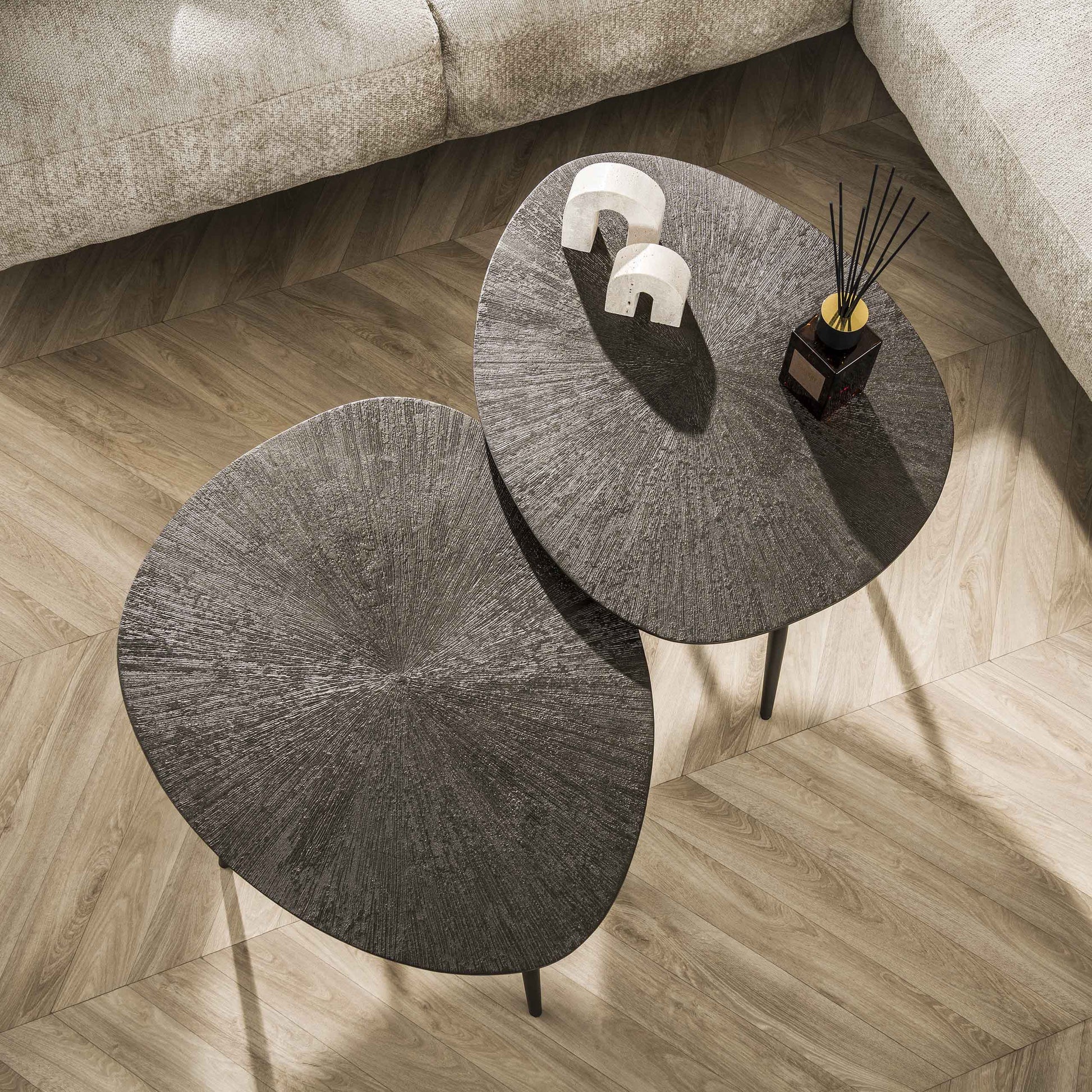 Arivon Couchtisch 2er Set mit Ray-Metal-Finish, Braunbronze, Warmton