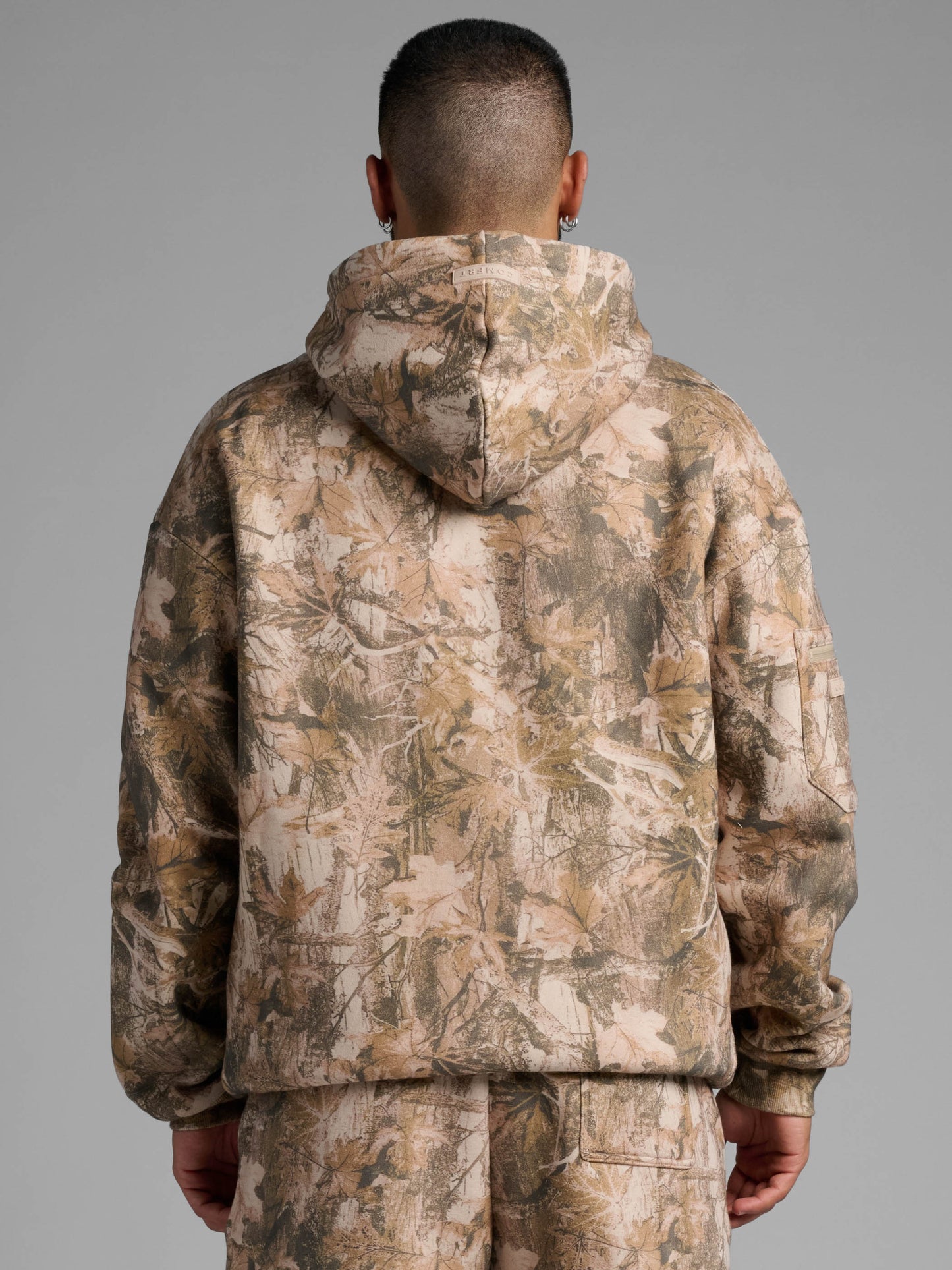 Comfrt Airplane Mode Travel Hoodie mit integrierter Augenmaske