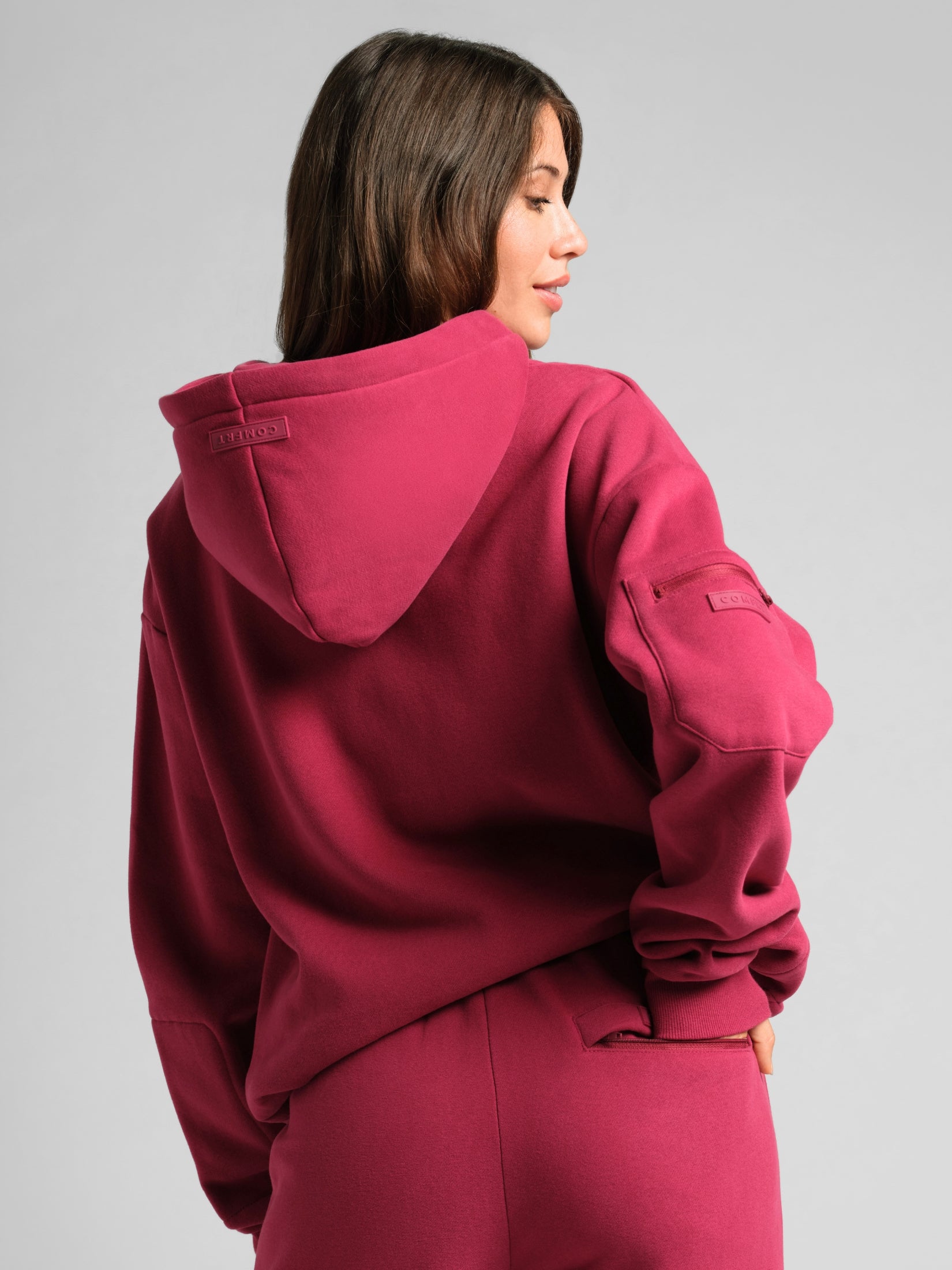 Comfrt Airplane Mode Travel Hoodie mit integrierter Augenmaske