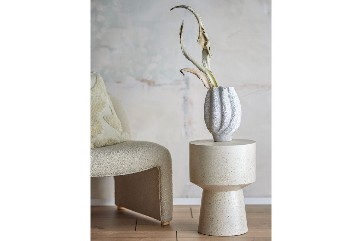 Luxusbetten24 Muschelo Vase aus Steingut, Creme