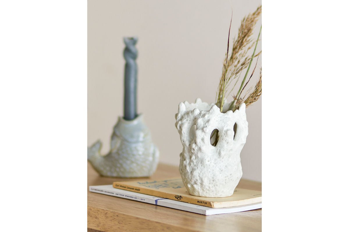 Luxusbetten24 Cliff Vase – Weiße Steingut Dekor
