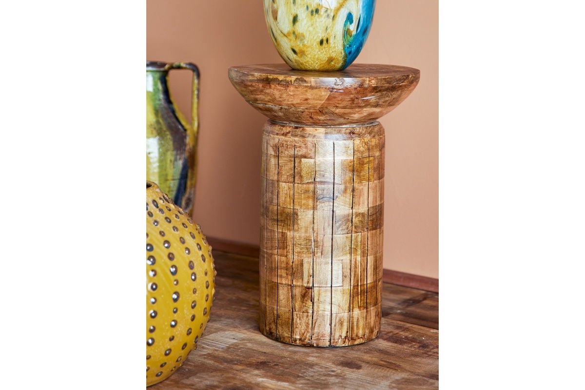 Luxusbetten24 Nola Beistelltisch aus Mangoholz, Naturstil