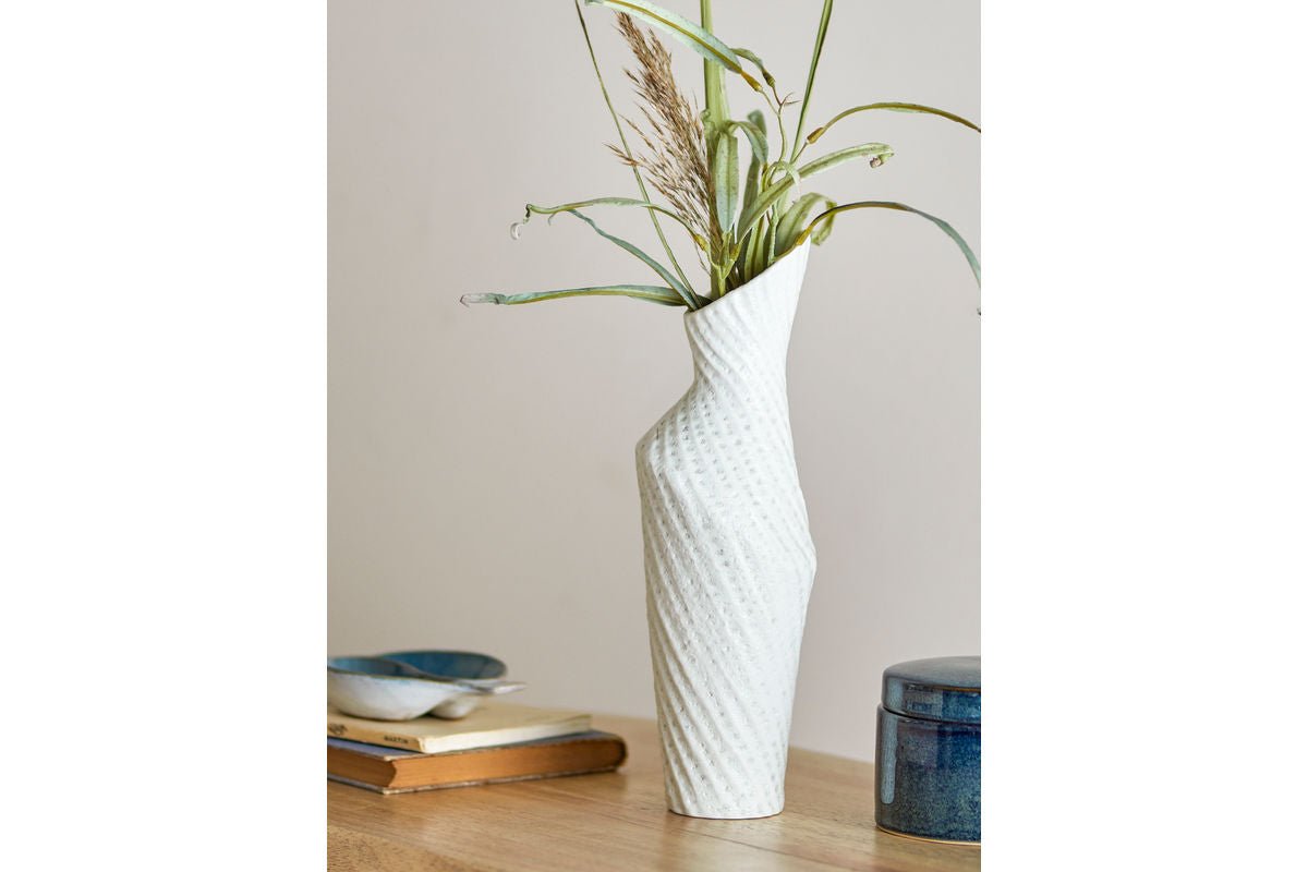 Vase Fiona – Aus Steingut