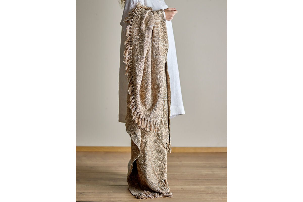 Luxusbetten24 Hena Überwurfdecke aus recycelter Baumwolle 160x130 Braun