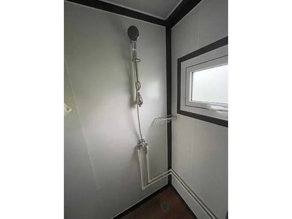 Kompakte Tiny House Basis Fixe 5,80 m × 2,00 m × 2,50 m, mit großer Wohnfläche