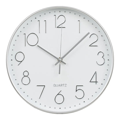 Wanduhr Osmirea – Leise mit Silberoptik Modern