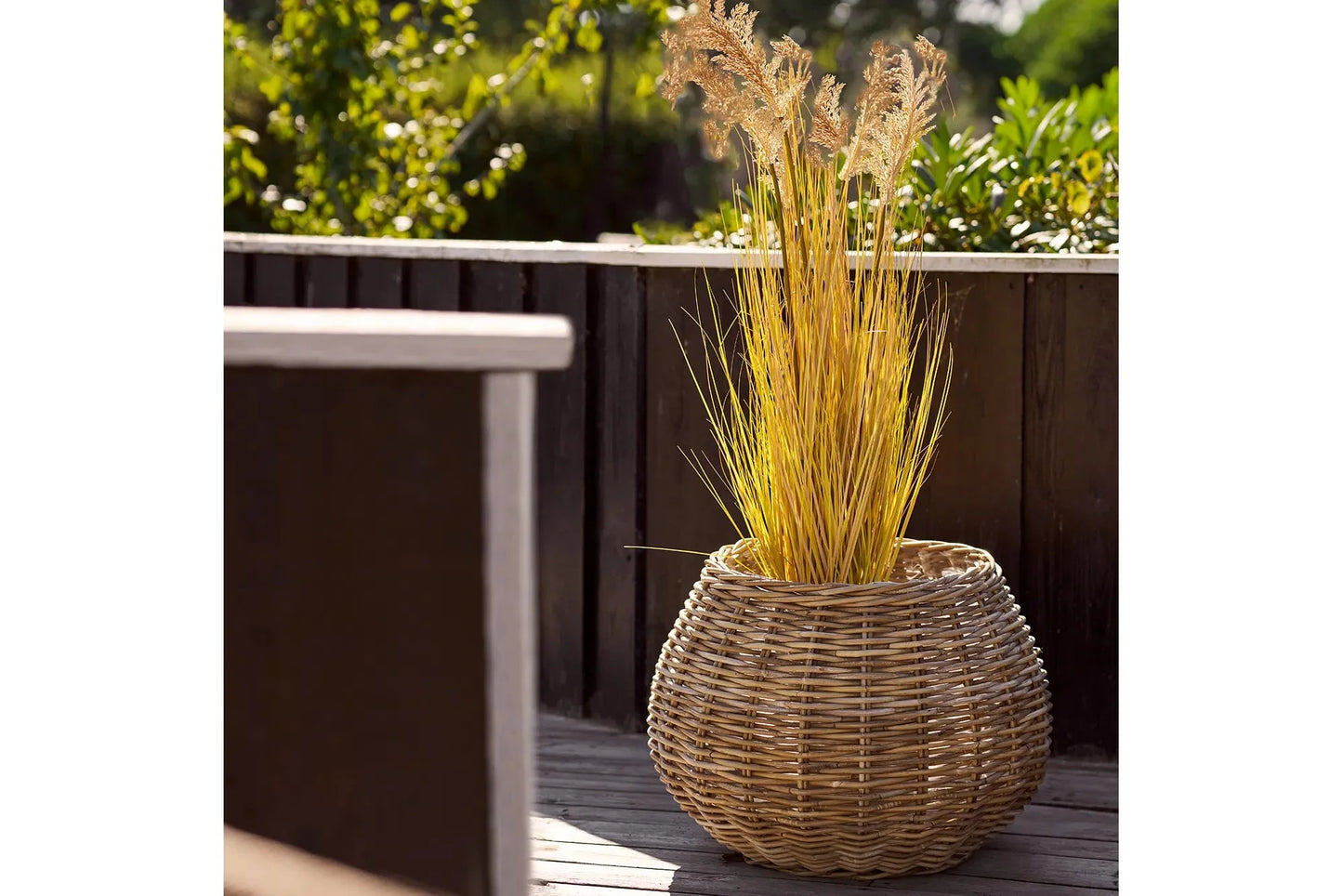 Luxusbetten24 Avenora Planzkorb aus Kubu‑Rattan 2er Set Natur