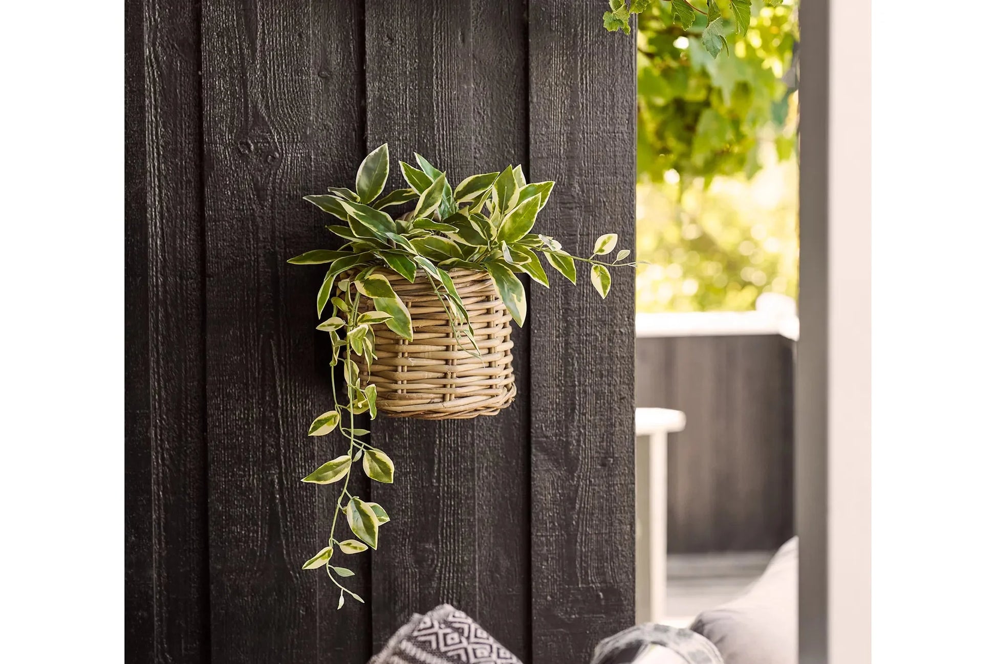Garten Pflanzkorb Myrora – aus Kubu‑Rattan zum Hängen