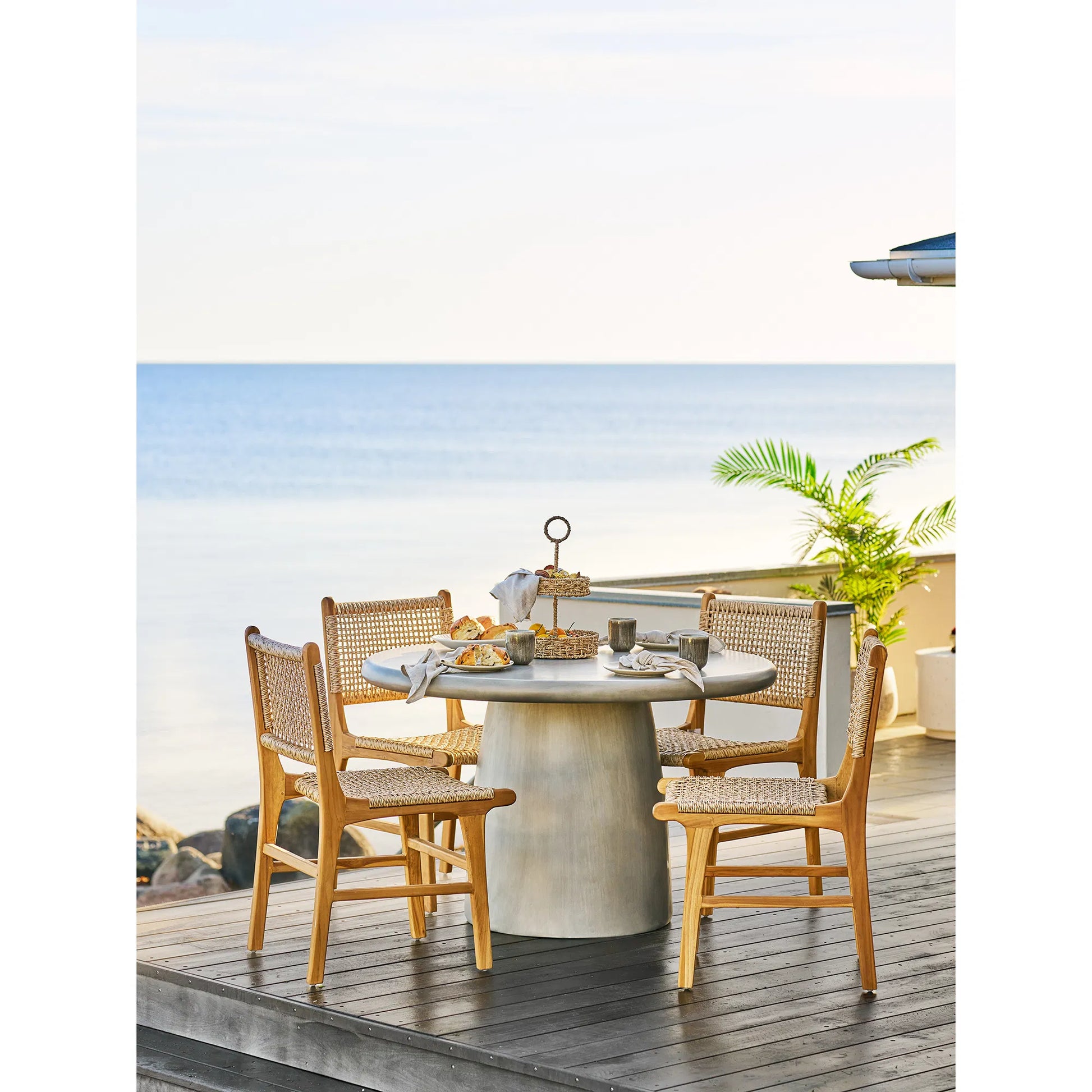 Serviertablett Solvaina - Flechtdesign aus Seegras