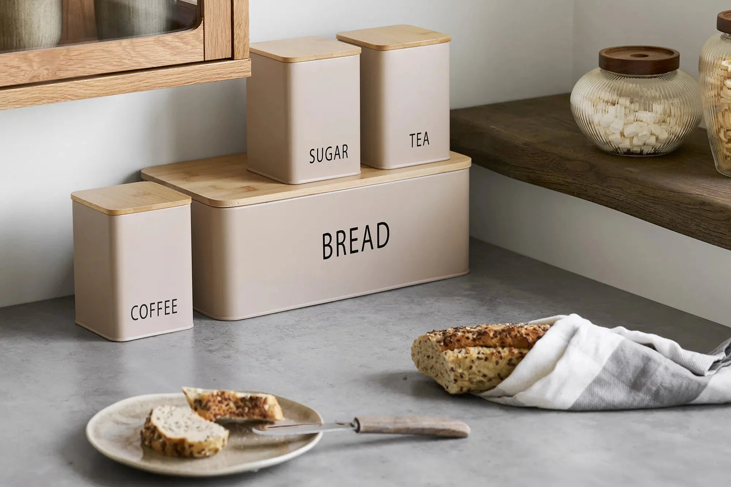 Brotbox Jorvella aus Metall mit Bambusdeckel 4er Set