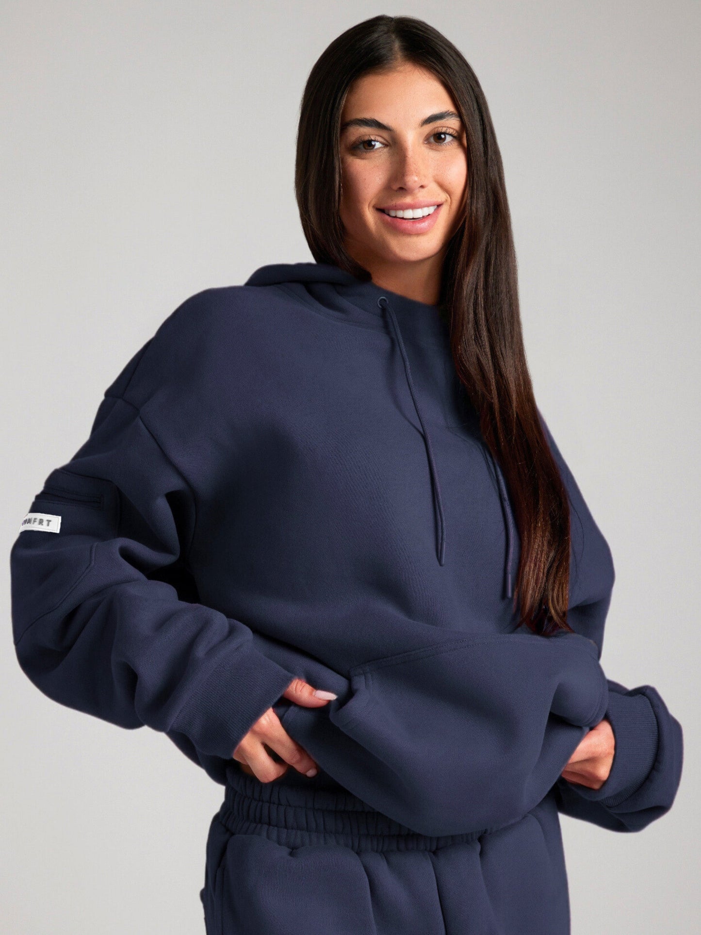 Comfrt Airplane Mode Travel Hoodie mit integrierter Augenmaske