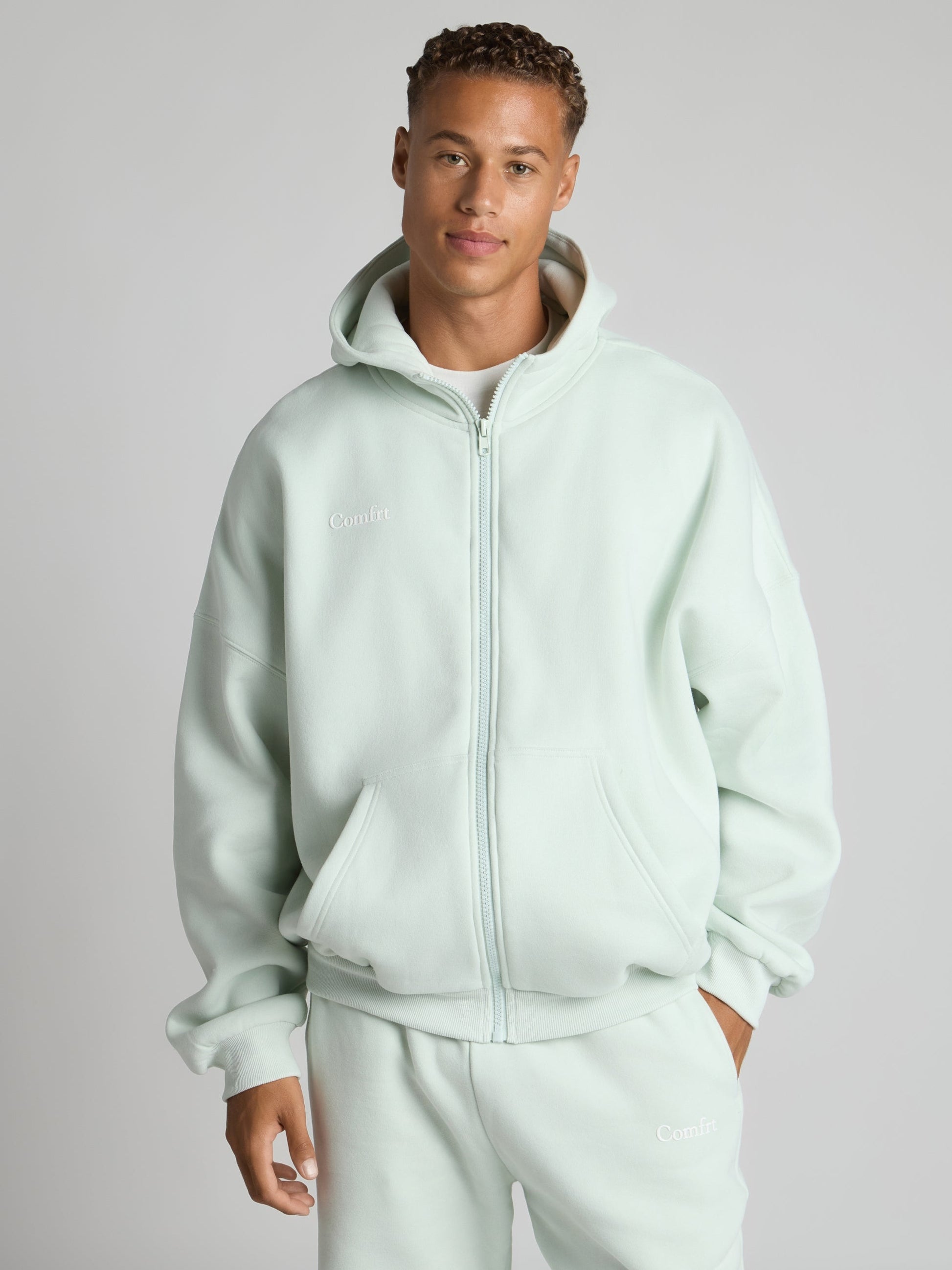 Comfrt Cloud Zip Oversized Hoodie