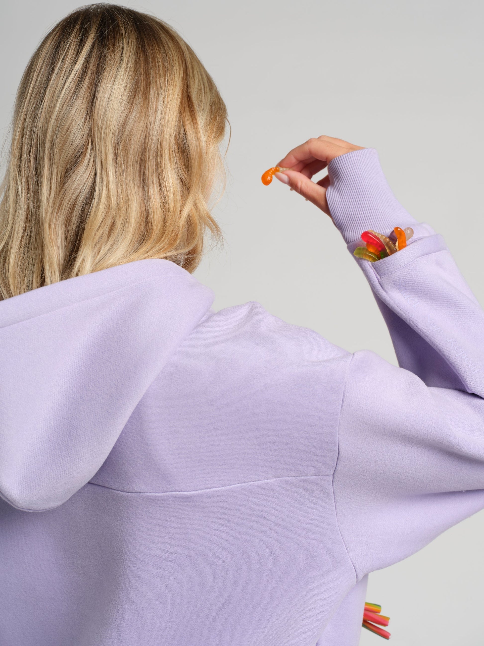 Comfrt Snak™ Hoodie Unisex Heavyweight Fleece mit 6 Snacktaschen