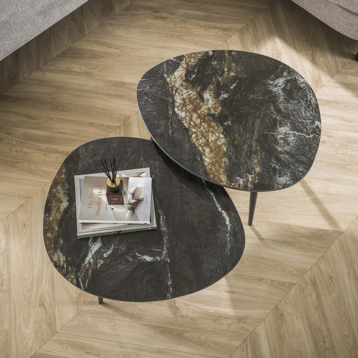 Luxusbetten24 Marvella Couchtisch 2er Set mit Keramikplatte Steinoptik