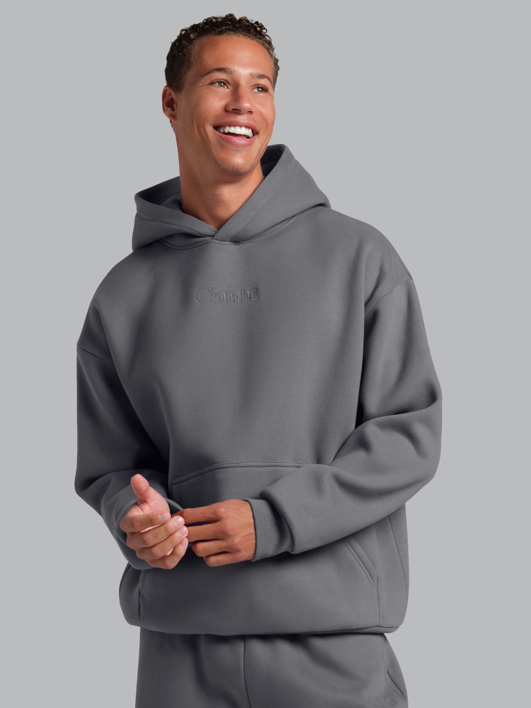 Signature Hoodie Unisex Oversized CloudTouch mit Kapuze und Kängurutasche