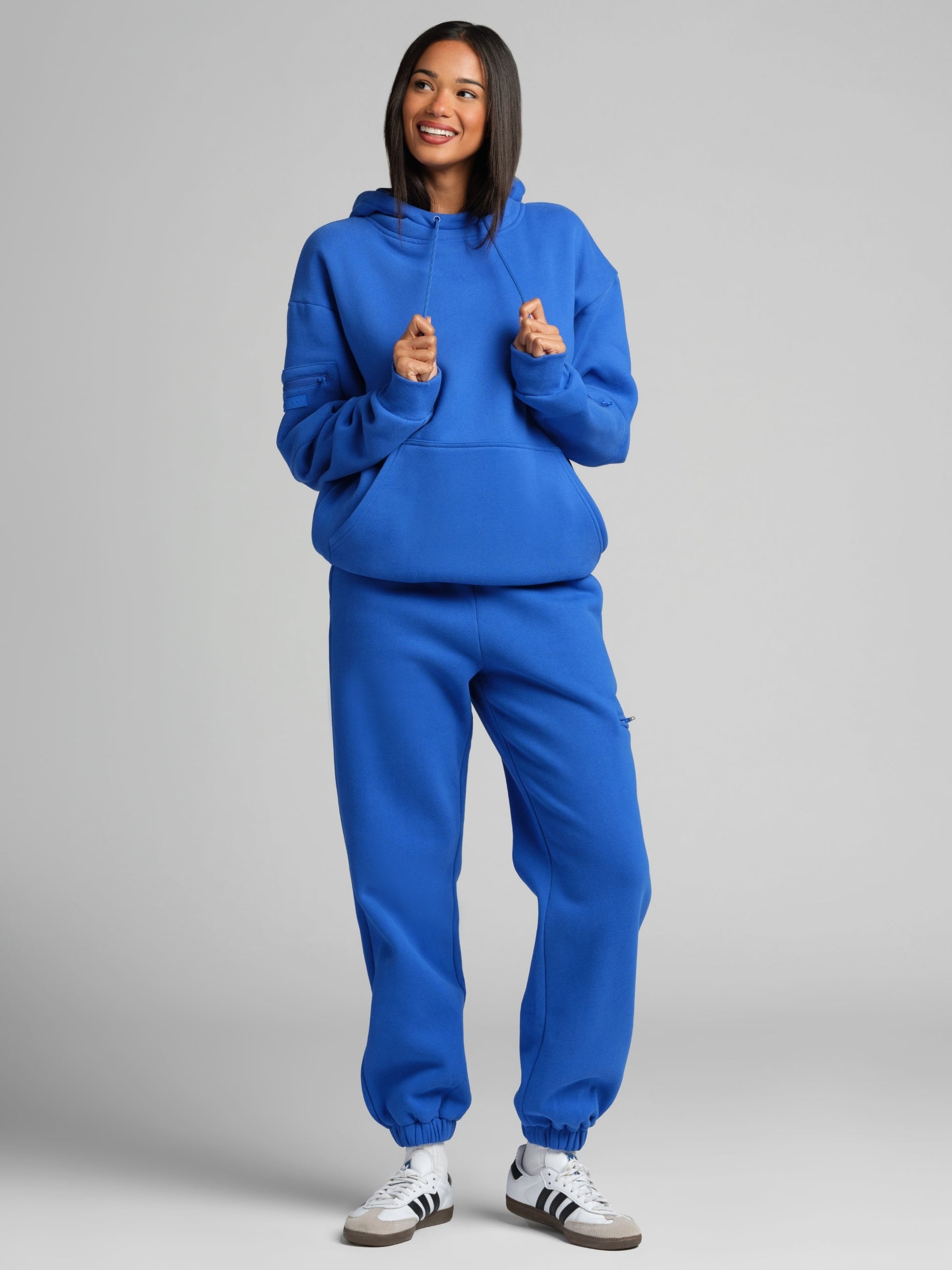 Comfrt Airplane Mode Travel Hoodie mit integrierter Augenmaske