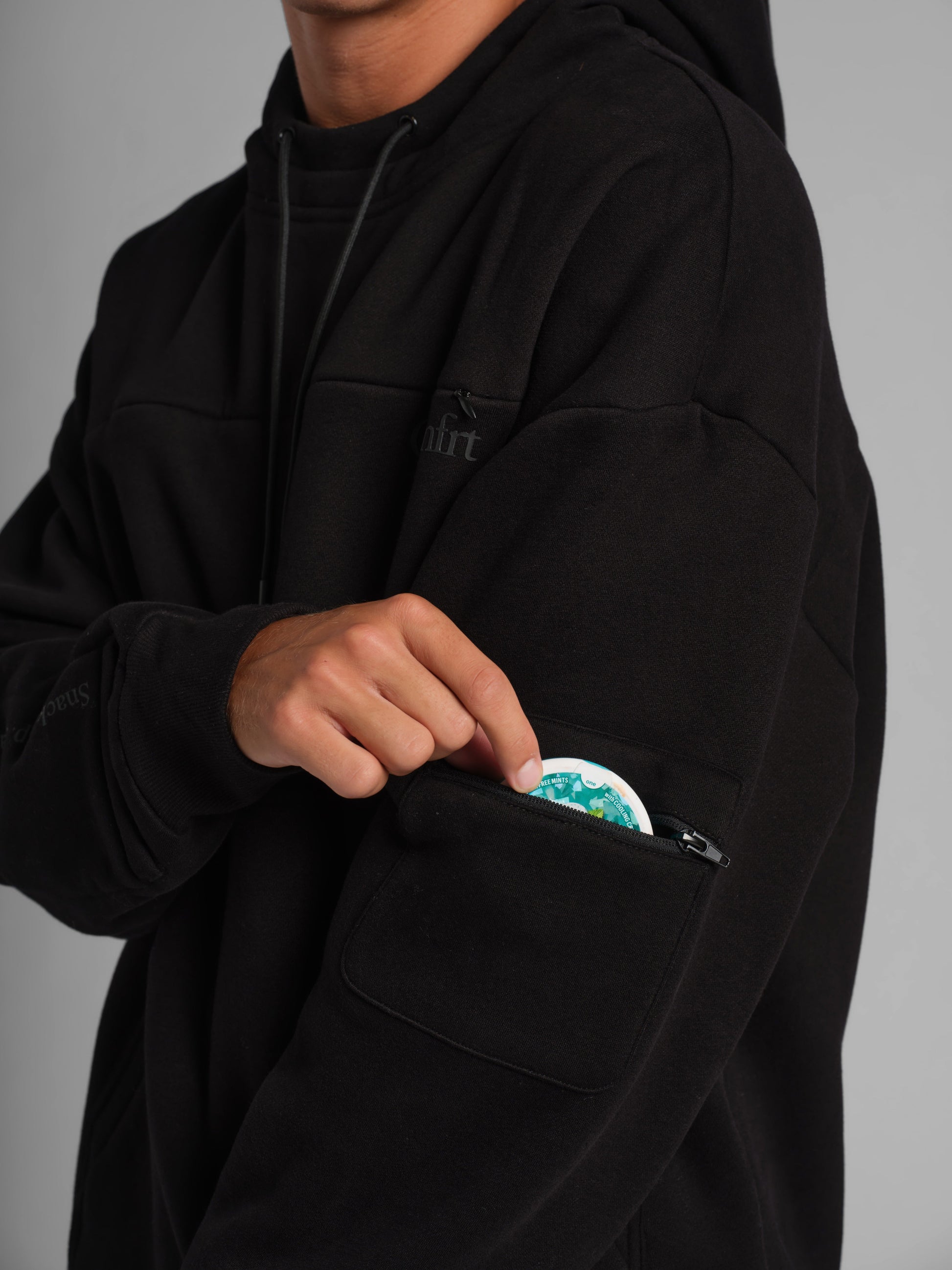 Comfrt Snak™ Hoodie Unisex Heavyweight Fleece mit 6 Snacktaschen