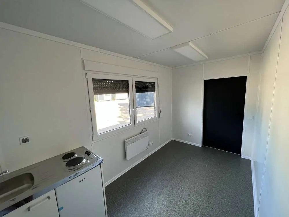 Conteneur Base De Vie Avec Cuisinette, WC Et Douche 6,00 x 2,43m