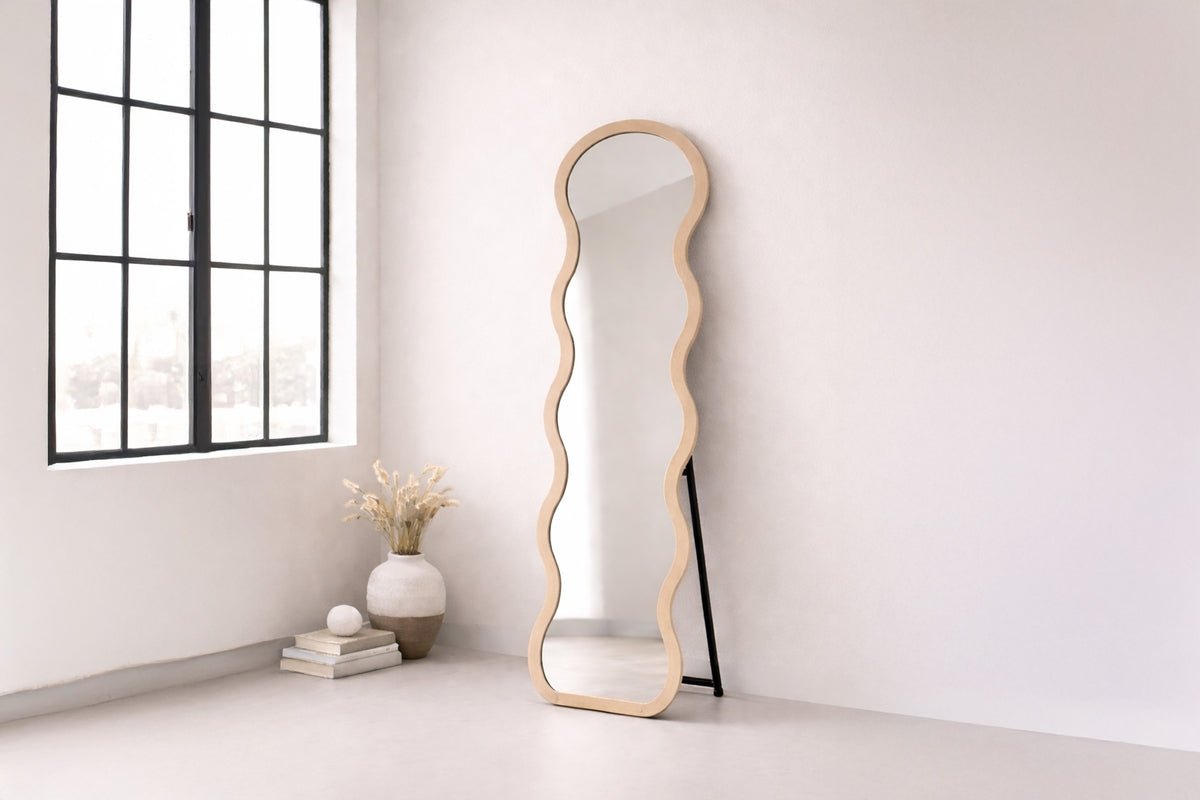 Luxusbetten24 Lina Spiegel Wellenförmig Beige für Schlafzimmer und Flur