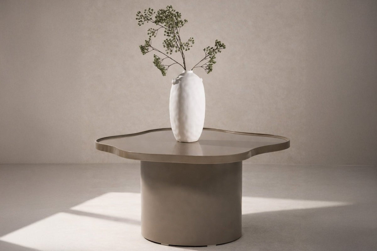 Luxusbetten24 Caron Couchtisch Braun Glänzende Oberfläche Modernes Design