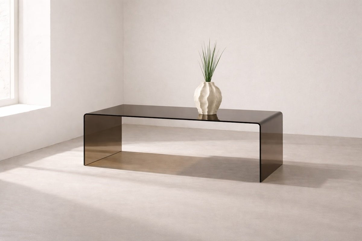 Luxusbetten24 Jorena Beistelltisch, Gebogenes Braunes Glas, Braun