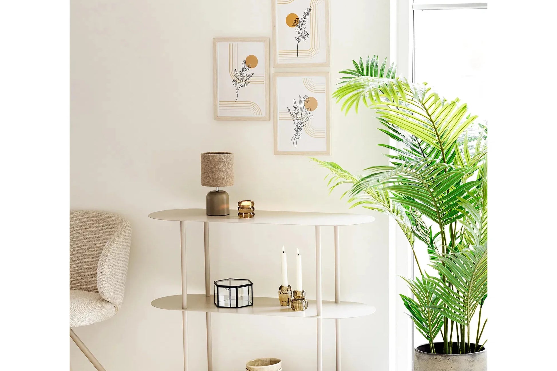 Varnoria Tischlampe – Modernes Designobjekt in Beige