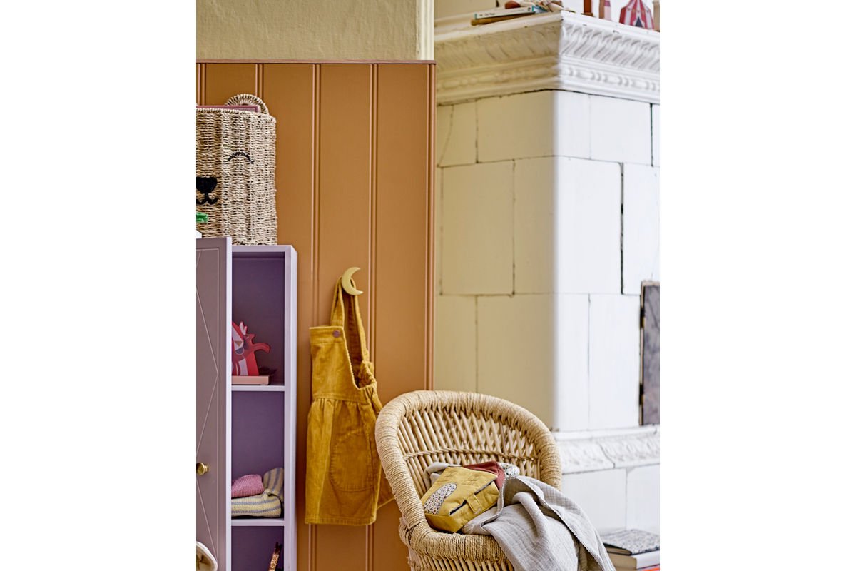 Luxusbetten24 Wandschrank Lana Violett Holz Kabinett mit Messinggriff Musterfront