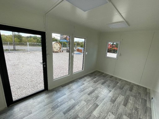 Contenedores Ejido Ufficio Contenitore 6x3 m Facciata Vetrata Grigio Rosa