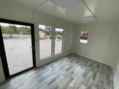 Contenedores Ejido Ufficio Contenitore 6x3 m Facciata Vetrata Grigio Rosa