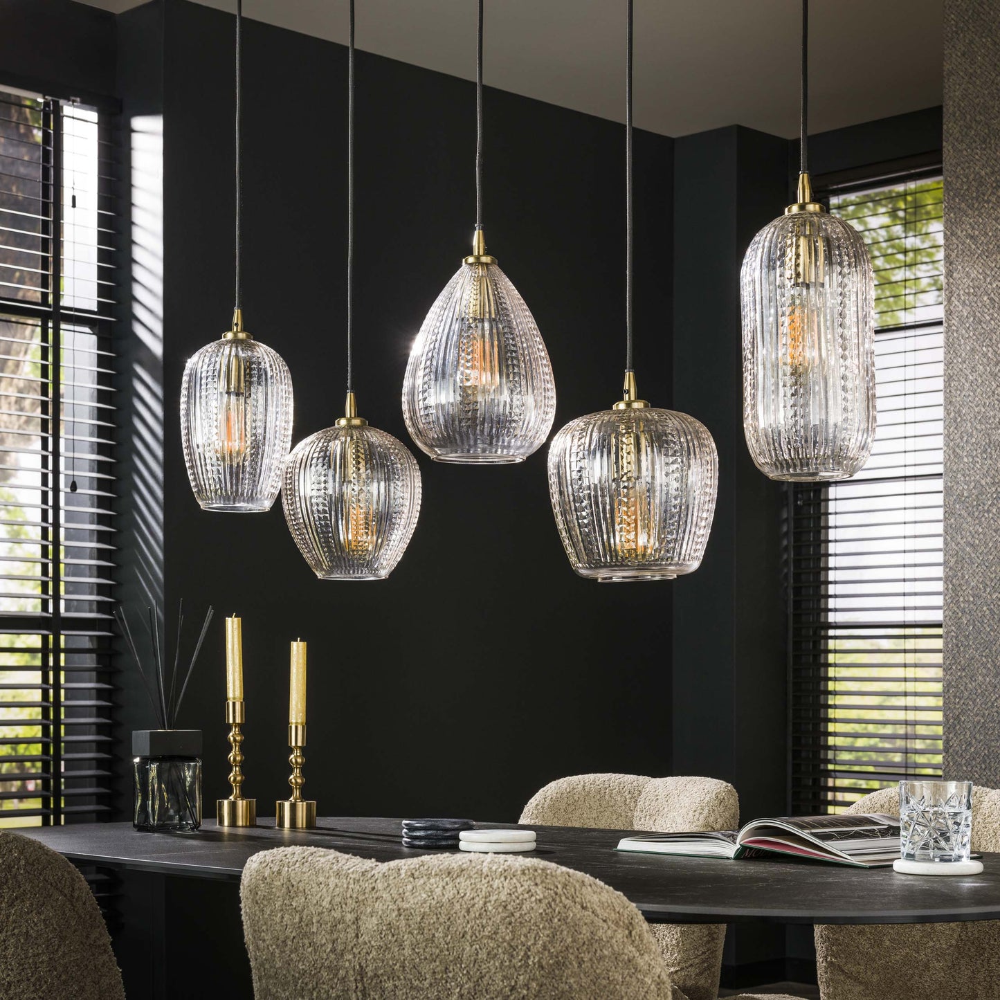 Pendelleuchte „Velutto“ – aus handgefertigtem Diamantglas mit 5 Leuchten
