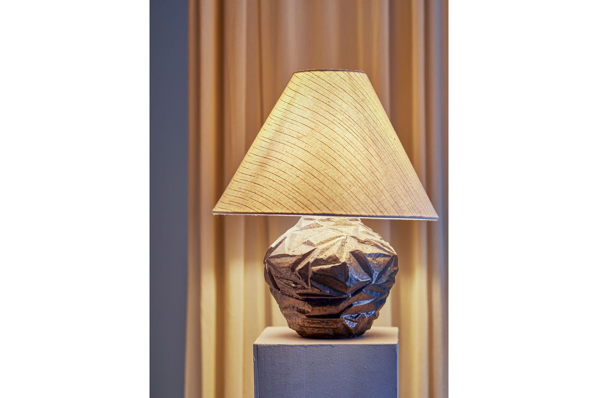 Luxusbetten24 Tischlampe Falt Braun Steingut Design Wohnzimmer Modern