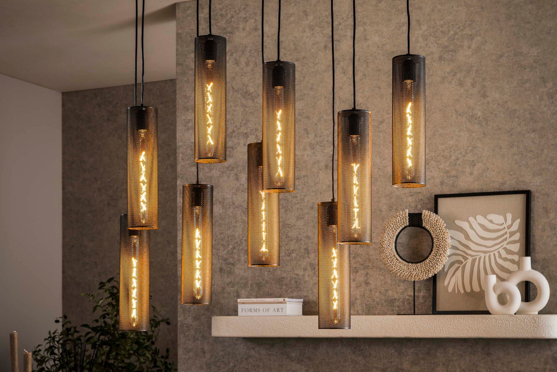 Pendelleuchte „Marcella“ – Mit 9 Leuchten in Edlem Schwarzen Tube-Mesh-Design