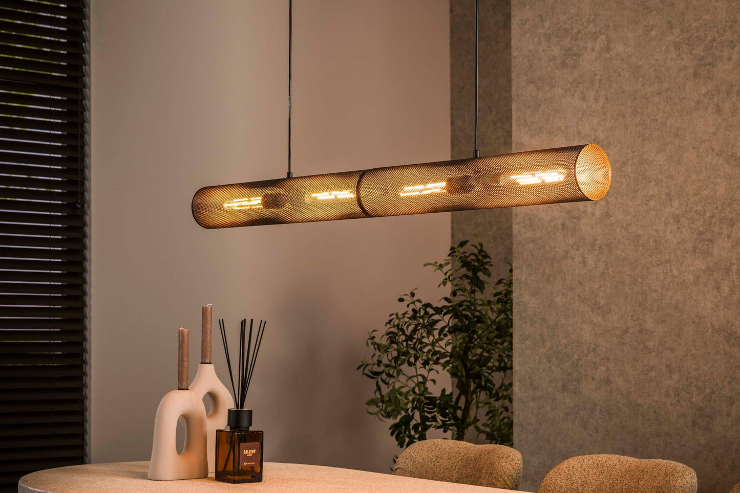 Luxusbetten24 Celvin Pendelleuchte Horizontales Tube‑Mesh‑Design mit 4 Leuchten Schwarz
