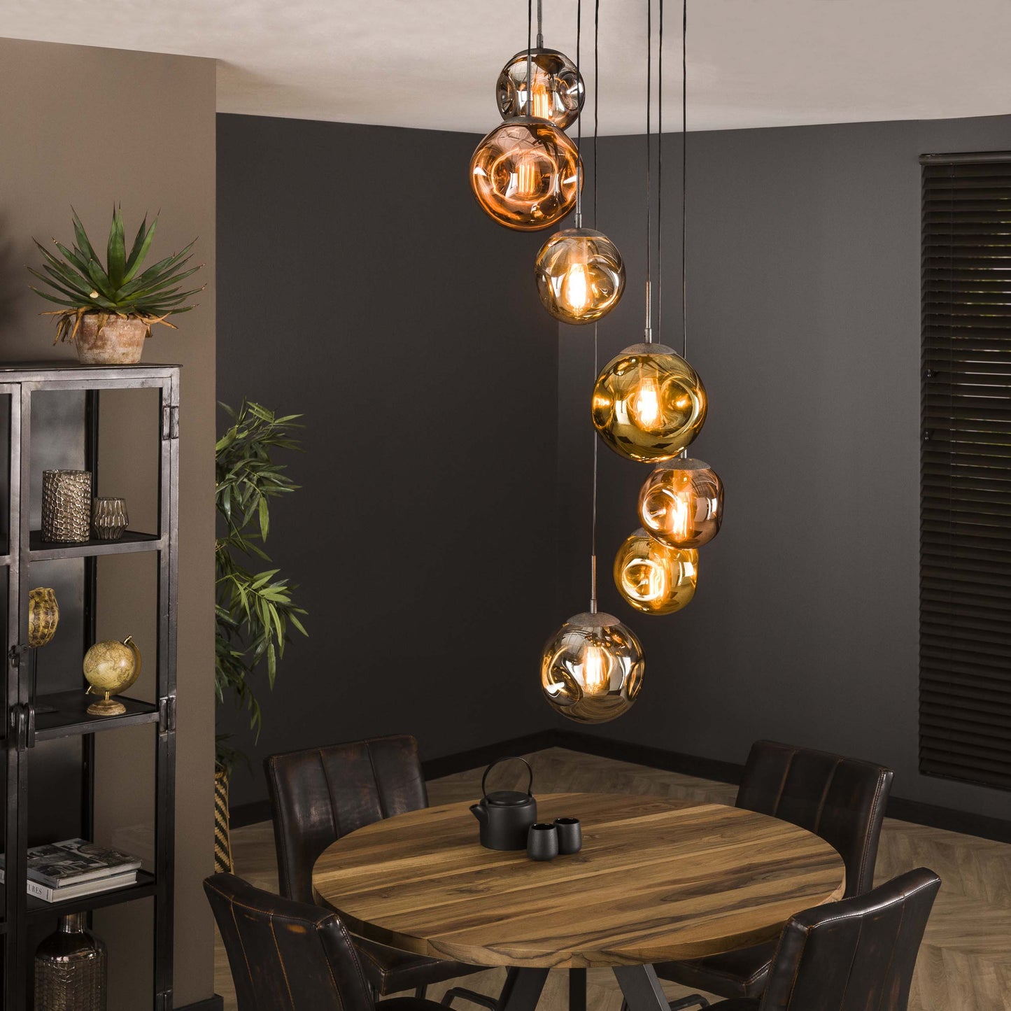 Elaris Pendelleuchte – 7‑teilige Metall‑Farbkombination in Gold, Kupfer und Chrom