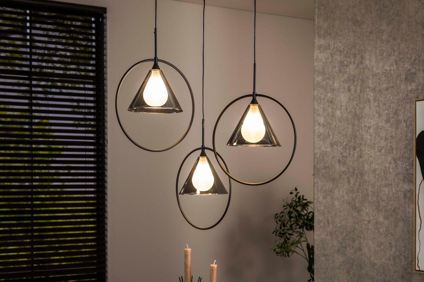 Luxusbetten24 Murielle Pendelleuchte Rauchglas Gestuft 3-Leuchten Loop Modern