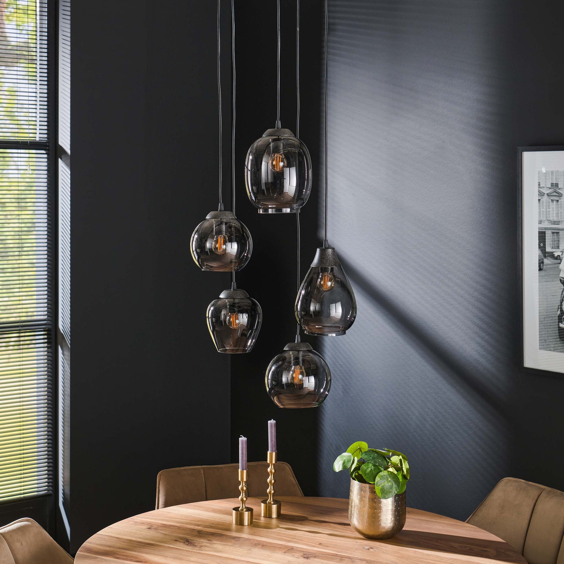 Luxusbetten24 Alaris Pendelleuchte Gestufte 5‑Leuchten Amberfarben Deckenlampe Design