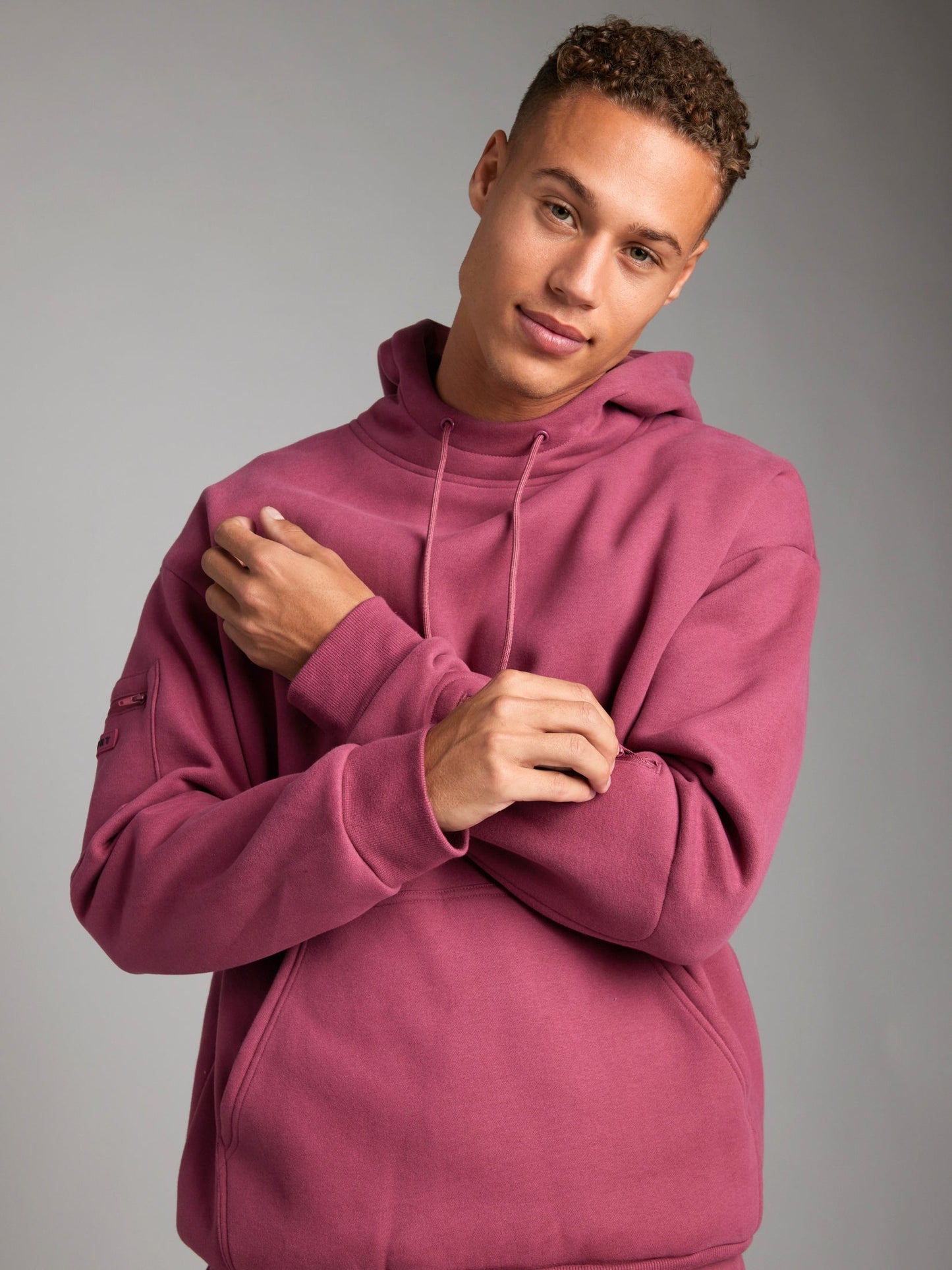 Comfrt Airplane Mode Travel Hoodie mit integrierter Augenmaske