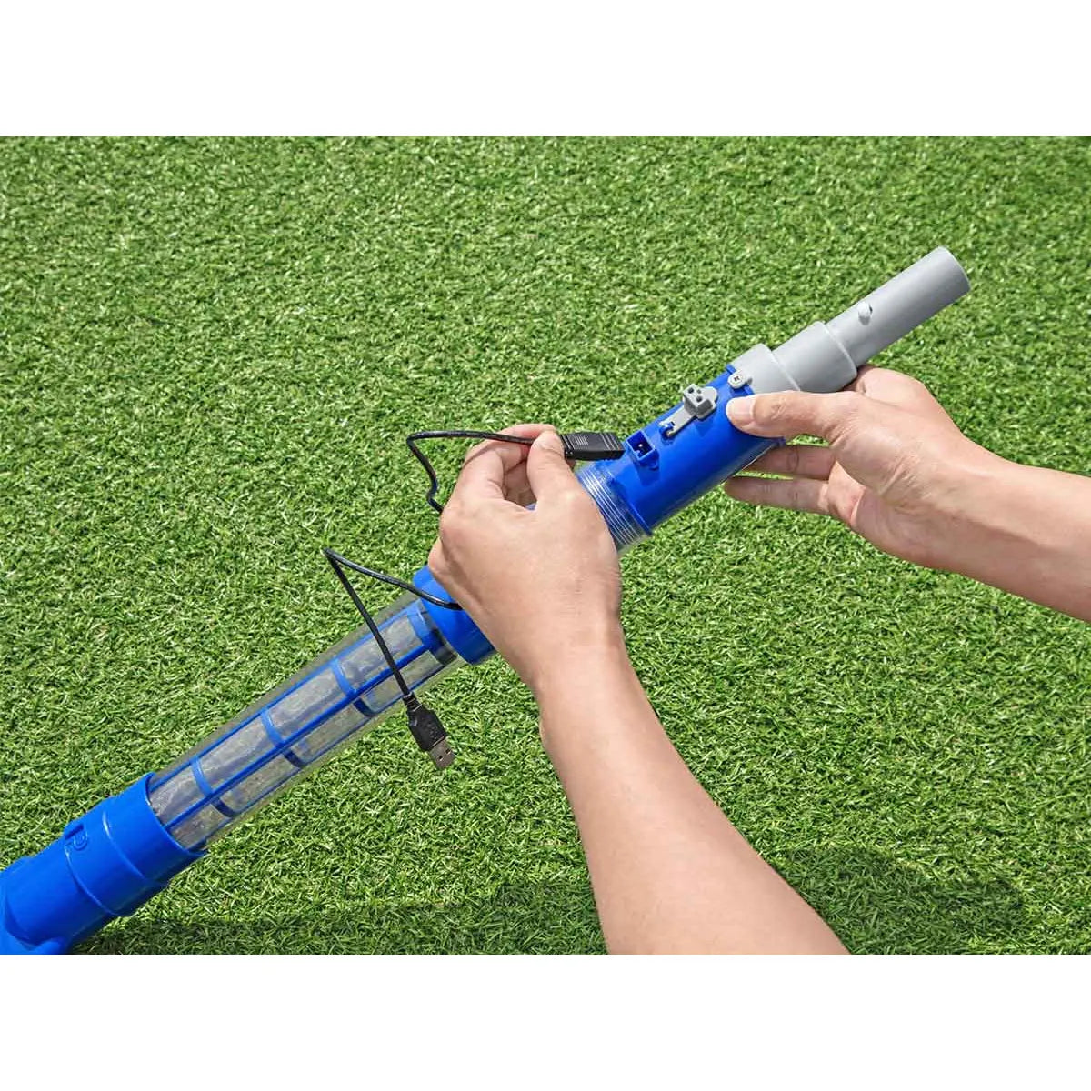 Bestway Aquareach Aspirador de Piscina Recargable Azul con Mango Telescópico