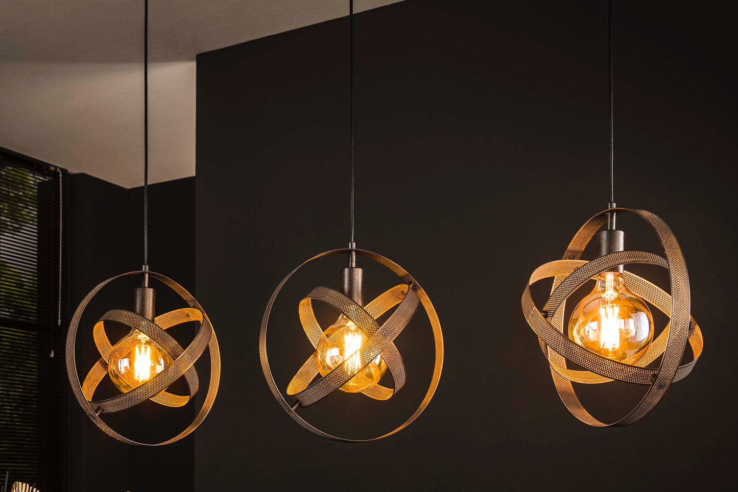 Pendelleuchte Astryx – Drehbares Ringdesign Schwarz 3‑Flammig