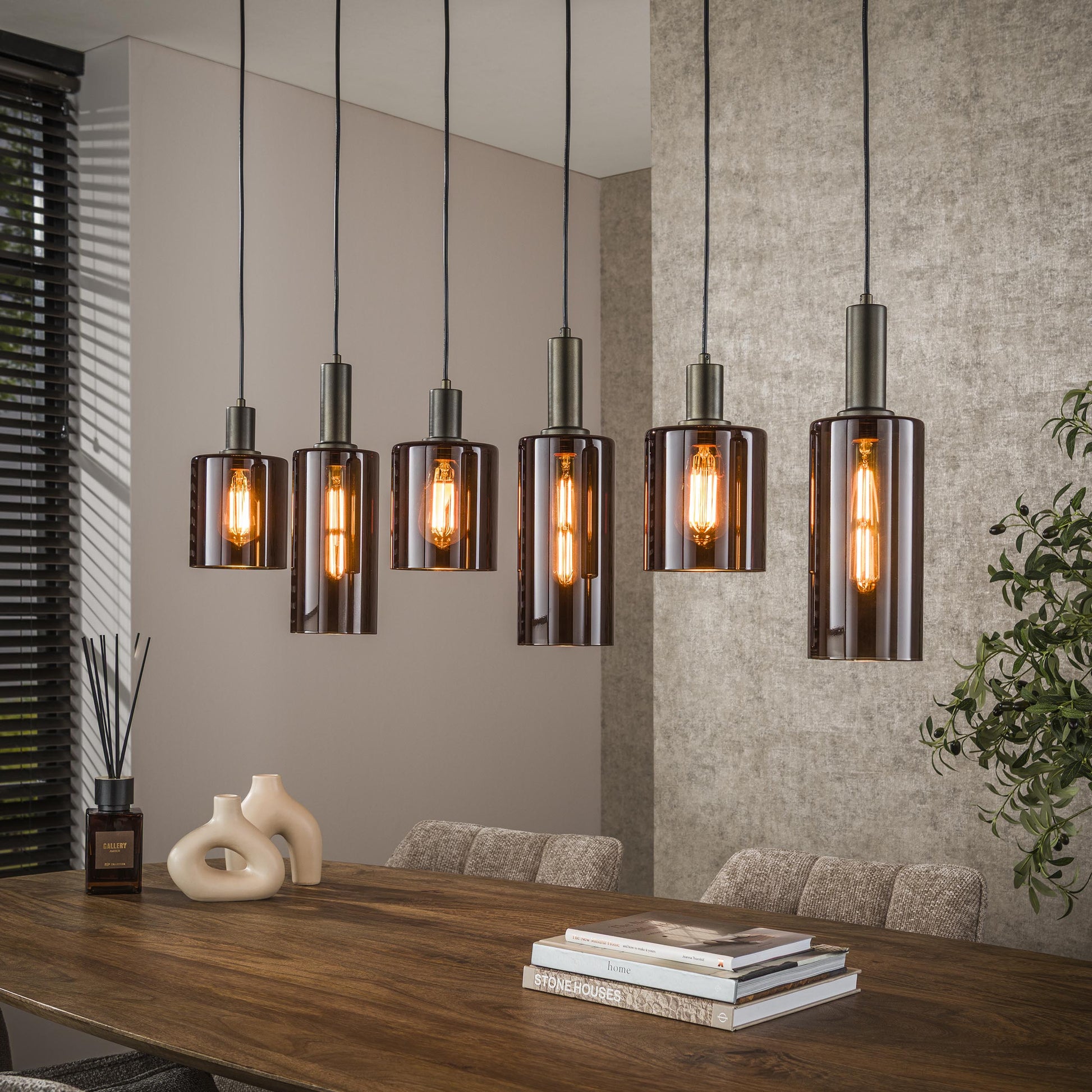 Luxusbetten24 Ayu Pendelleuchte, Moderne Zylinder Glasschirme, 6‑Flammig, Braun