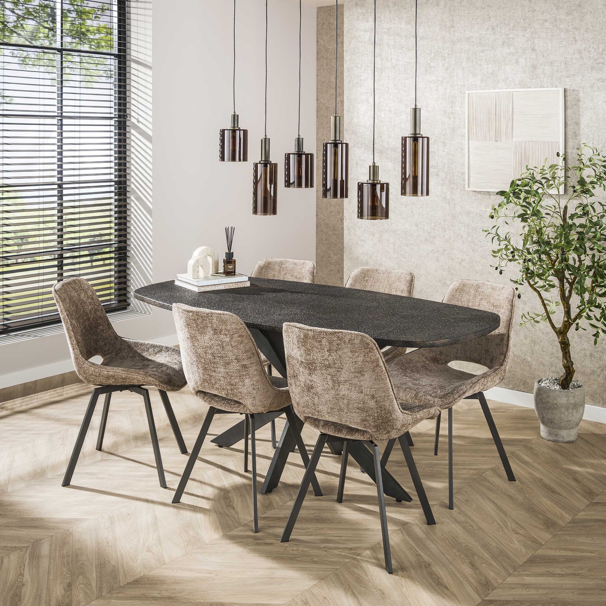 Luxusbetten24 Ayu Pendelleuchte, Moderne Zylinder Glasschirme, 6‑Flammig, Braun