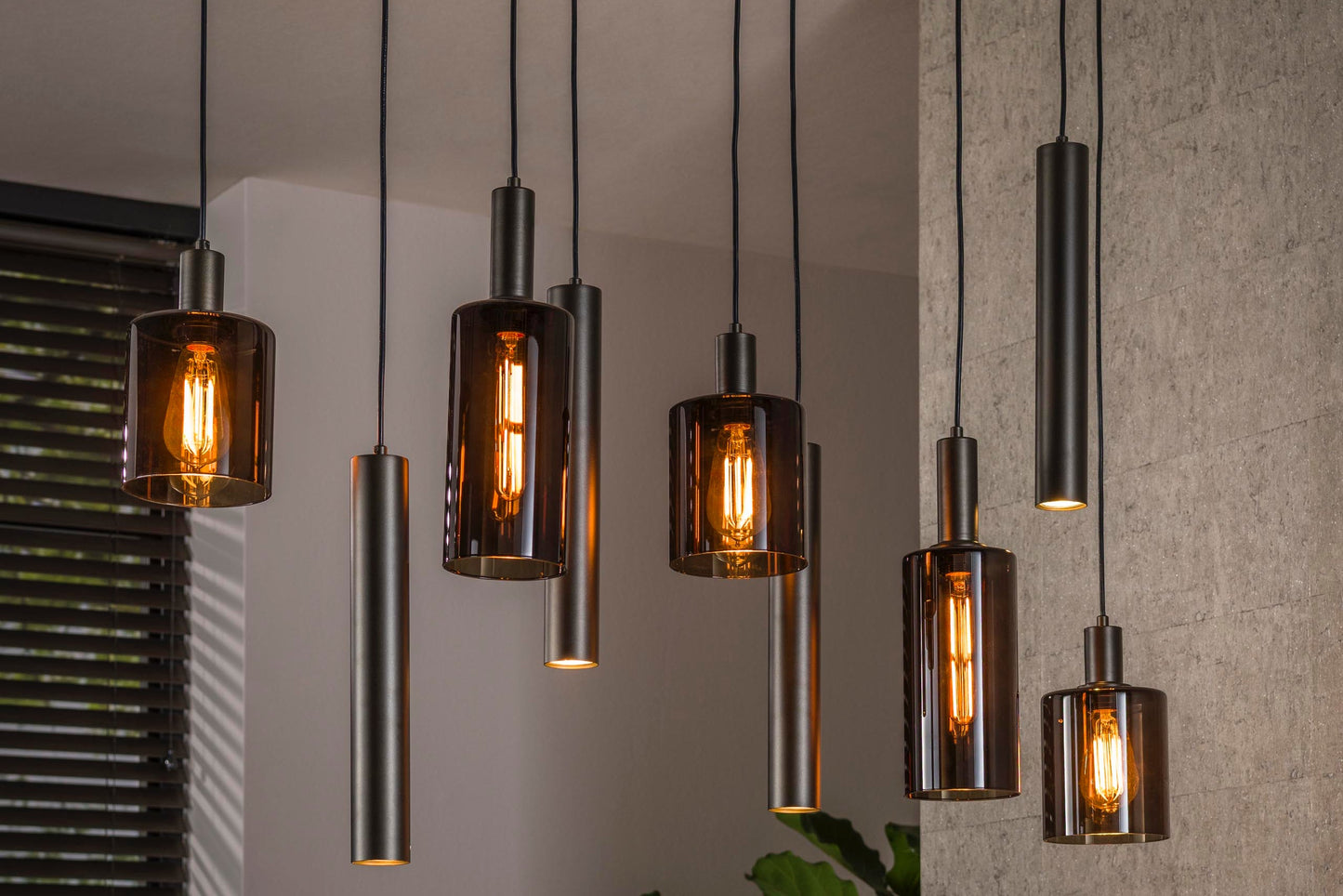 Pendelleuchte Ayu – Cluster-Design in Braun (9-flammig)