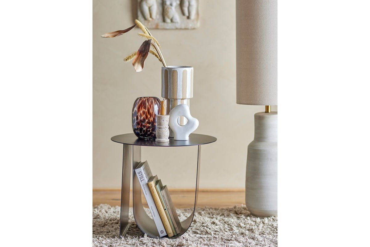 Luxusbetten24 Jenny Beistelltisch – Schwarzes Metall, Modernes Design, Schwarz