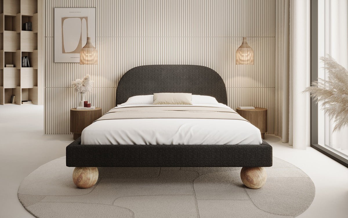 Luxusbetten24 Milo Designer Polsterbett Bouclé mit runden Holzfüßen