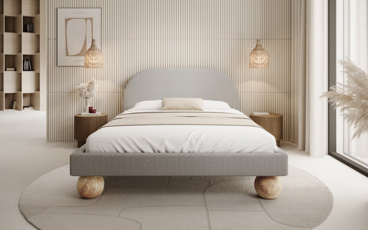 Luxusbetten24 Milo Designer Polsterbett Bouclé mit runden Holzfüßen